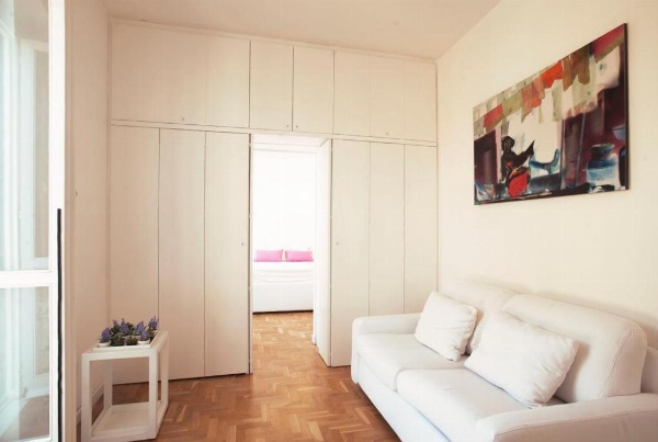 Erida 2 Apartment Spanish Steps image 6